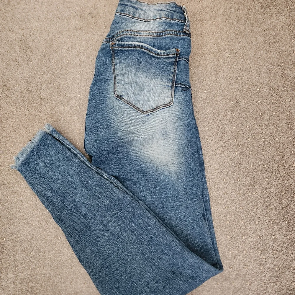 SONG Distressed Denim JEANS - Picture 5 of 12